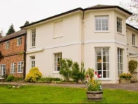 Detmore House 5*