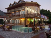 Mavera Hotel 