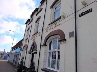 Ambrose Hotel 3*