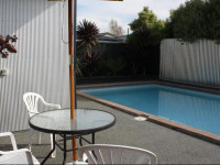 Lisa Rose Motel