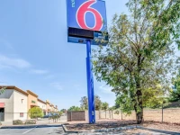Motel 6 Tracy 1*
