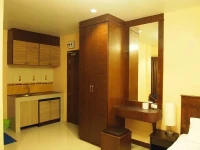 J.K.House 2*