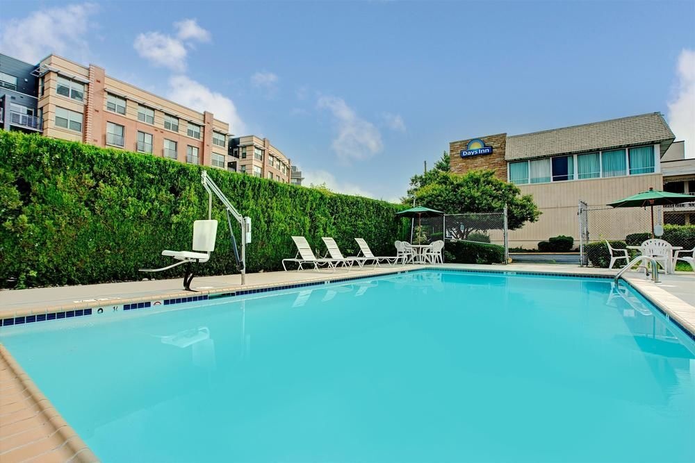 Days Inn Arlington/Washington DC 2*