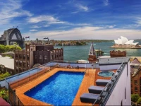 Holiday Inn Old Sydney 4*