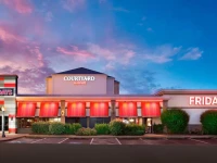 Courtyard Chicago Midway Airport 3*