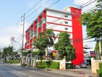 Thamrongin Hotel 3*
