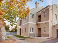 Globe Apartments 4*