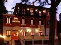 Hotel Villa Cipro 3*