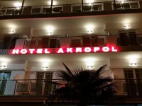 Hotel Akropol 3*