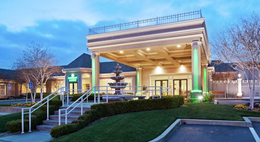 Holiday Inn Redding 3*