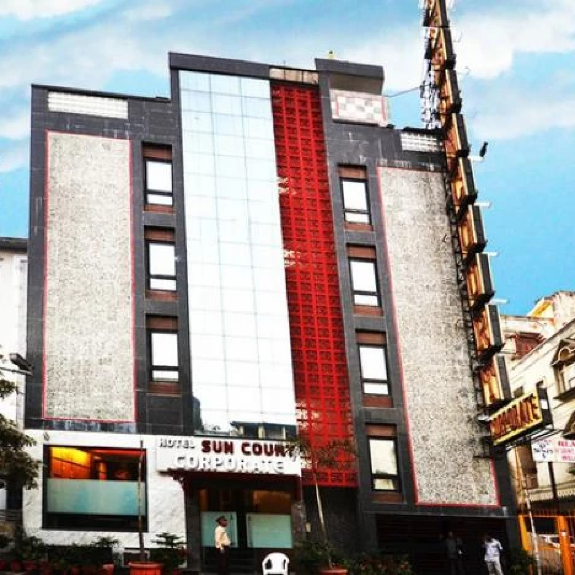Suncourt Corporate 3*