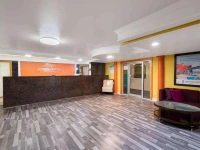 Econo Lodge College Park 2*