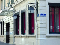 Globe et Cecil