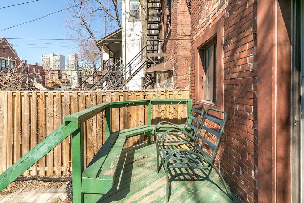 Alan Gardens Bed and Breakfast 3*