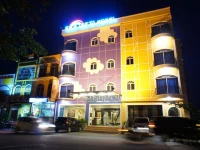Sky View Hotel 1*