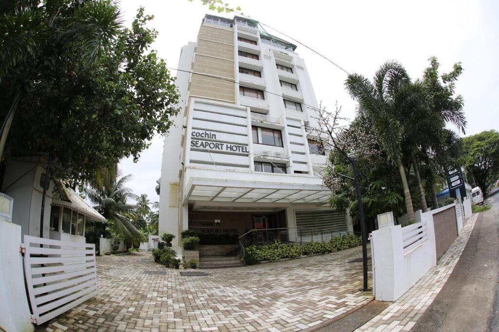 Cochin Seaport Hotel 4*