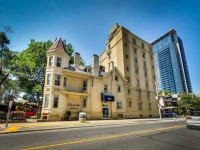 Isabella Hotel and Suites 2*