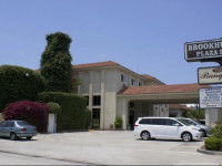 Brookhurst Plaza Inn