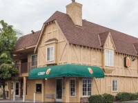 Super 8 San Bernardino/Hospitality Lane 2*