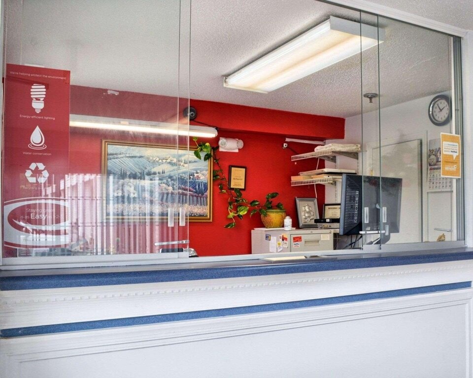 Econo Lodge Ruther Glen 2*