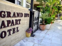 Grand Efe Apart  