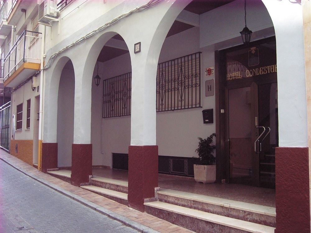 Hotel Condestable 1*