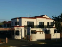 Ulster Lodge Motel 4*
