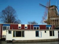 Houseboat under the Mill 2*