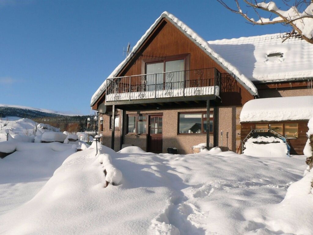 Carn Mhor Bed and Breakfast 3*