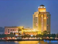 Sanbu Holiday Hotel 4*