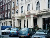 Mitre House 2*