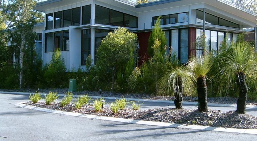 Beach Road Holiday Homes 4*