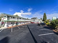 Empire Motel 2*