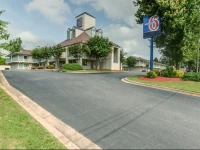 Motel 6 Spartanburg 1*
