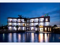 Huating Business Hotel 4*