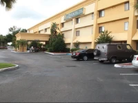 La Quinta Inn & Suites Orlando South 3*