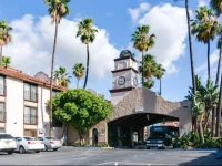 Radisson Suites Hotel Buena Park 3*