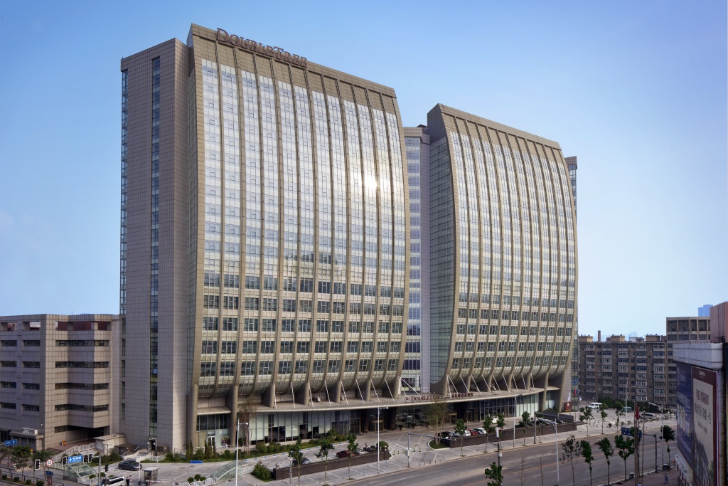 Hilton Shanghai Hongqiao 5*