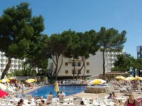 Coral Beach 3*