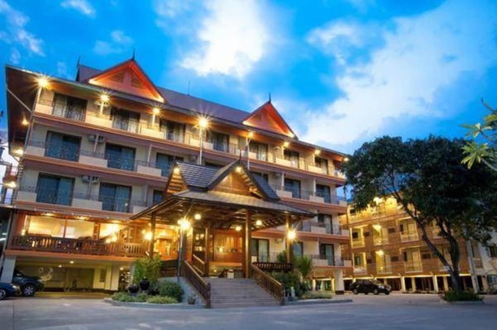 Baan Khun Chiang Mai 3*