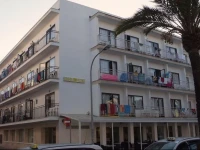 Hostal Gami 1*