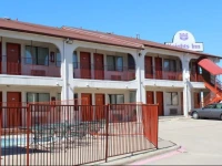 Knights Inn Denton 2*
