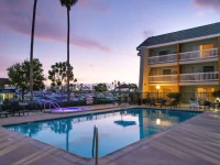 Dana Point Marina Inn 2*