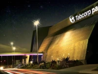 Quality Hotel Tabcorp Park 4*