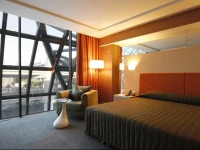 Louis Tavern Transit Hotel Dayrooms Suvarnabhumi Airport 4*