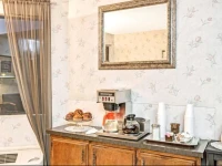 Knights Inn Woodland Hills 2*