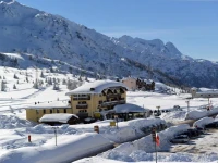 Hotel Dolomiti 3*