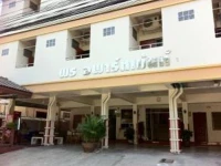 Porn 1 Hotel 2*