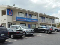 Motel 6 Denton 1*