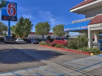Motel 6 Kingman East 1*